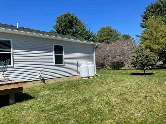47 Little Brook Lane, Bristol, VT 05443