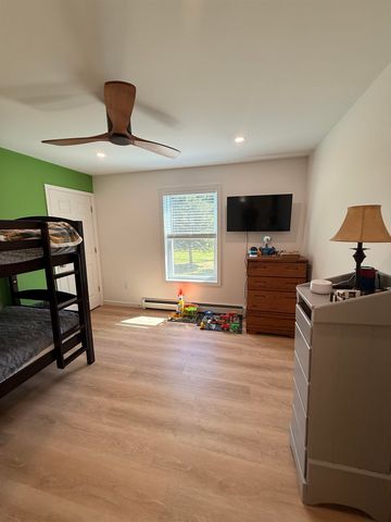 47 Little Brook Lane, Bristol, VT 05443