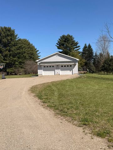 47 Little Brook Lane, Bristol, VT 05443