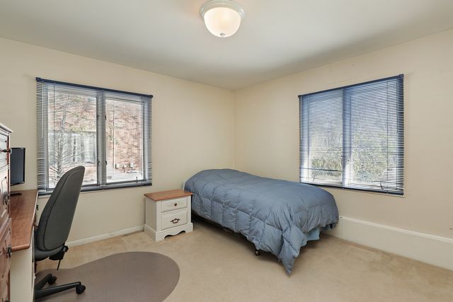 1305 Stratford Road, Deerfield, IL 60015