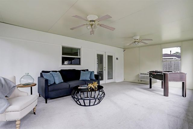 5205 Verdome Lane, Houston, TX 77092