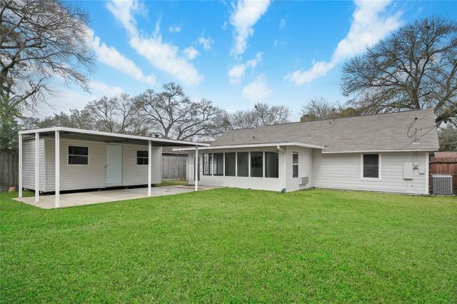 5205 Verdome Lane, Houston, TX 77092