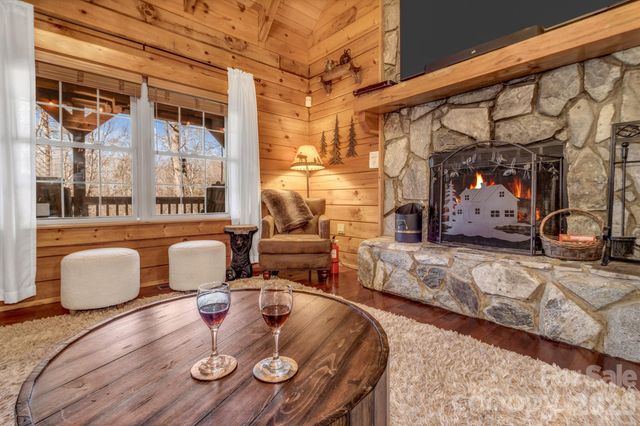 45 Ginger Lane, Waynesville, NC 28785