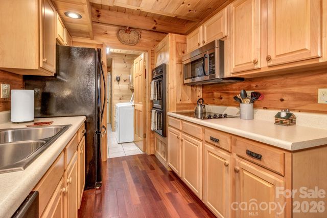 45 Ginger Lane, Waynesville, NC 28785