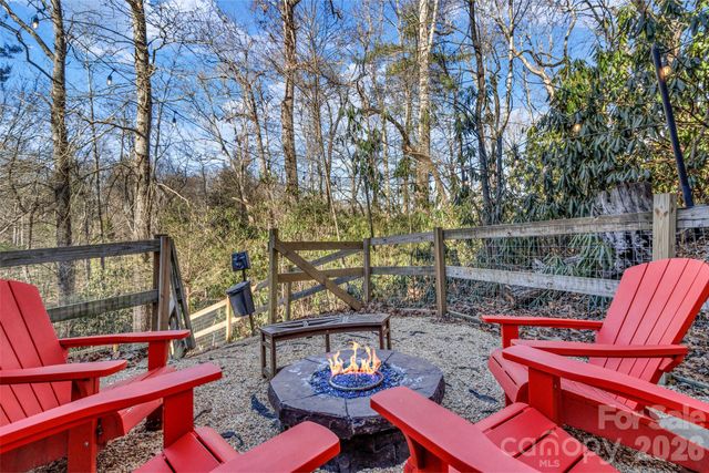 45 Ginger Lane, Waynesville, NC 28785