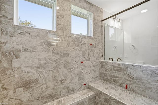 1302 Wharf Hill DR, Smithfield, VA 23430