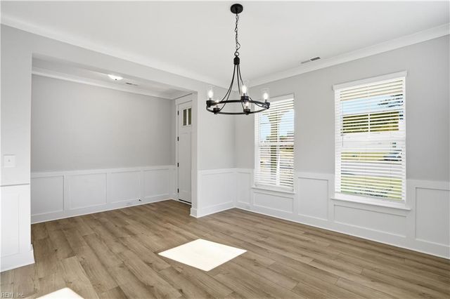 1302 Wharf Hill DR, Smithfield, VA 23430