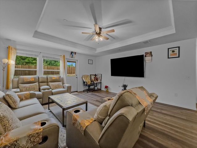 2820 Pecan Park Drive, Denton, TX 76208