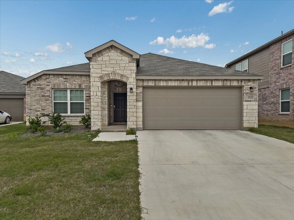 2820 Pecan Park Drive, Denton, TX 76208