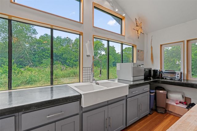 2400 Whirlaway DR, Del Valle, TX 78617