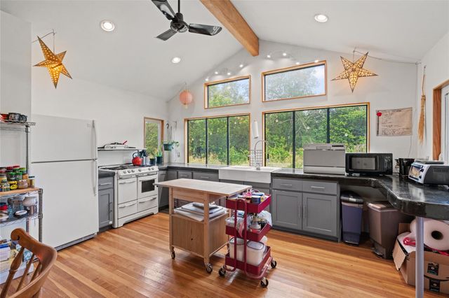 2400 Whirlaway DR, Del Valle, TX 78617