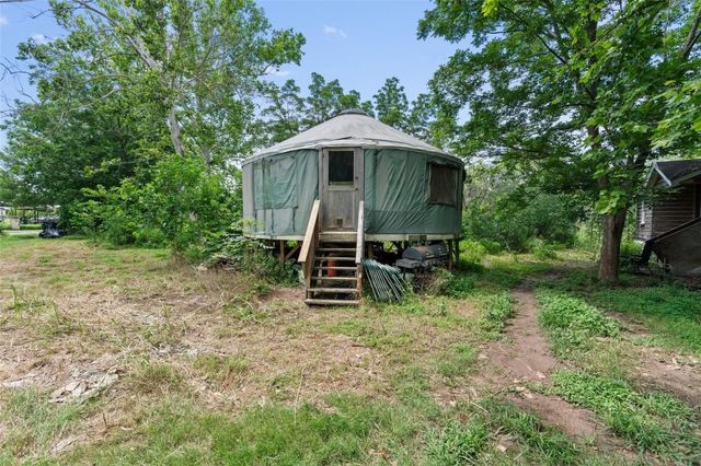 2400 Whirlaway DR, Del Valle, TX 78617