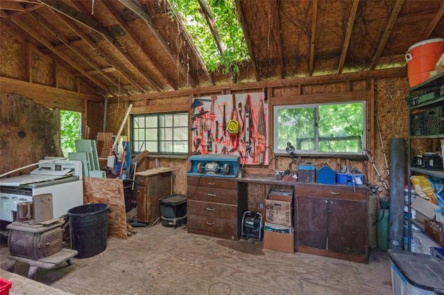 2400 Whirlaway DR, Del Valle, TX 78617