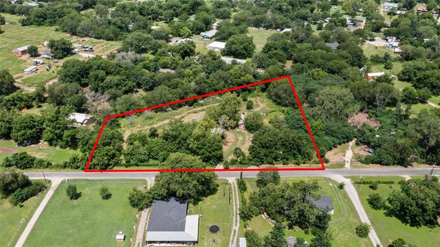 2400 Whirlaway DR, Del Valle, TX 78617