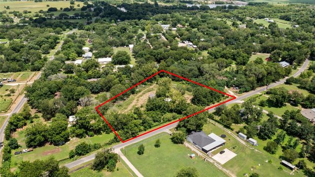 2400 Whirlaway DR, Del Valle, TX 78617