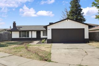 1338 Alfa Romeo Ct, Manteca, CA 95337