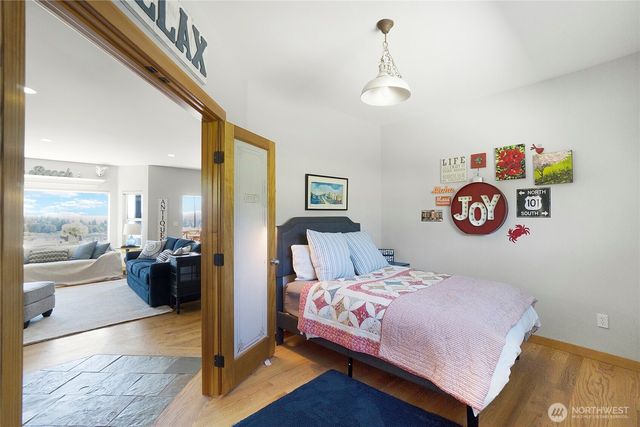 38206 Fawn Road NE, Hansville, WA 98340