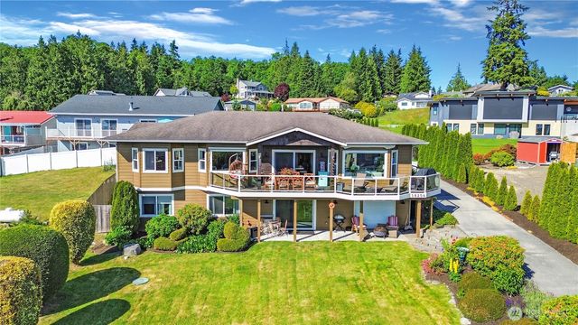 38206 Fawn Road NE, Hansville, WA 98340