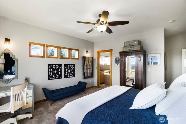 38206 Fawn Road NE, Hansville, WA 98340