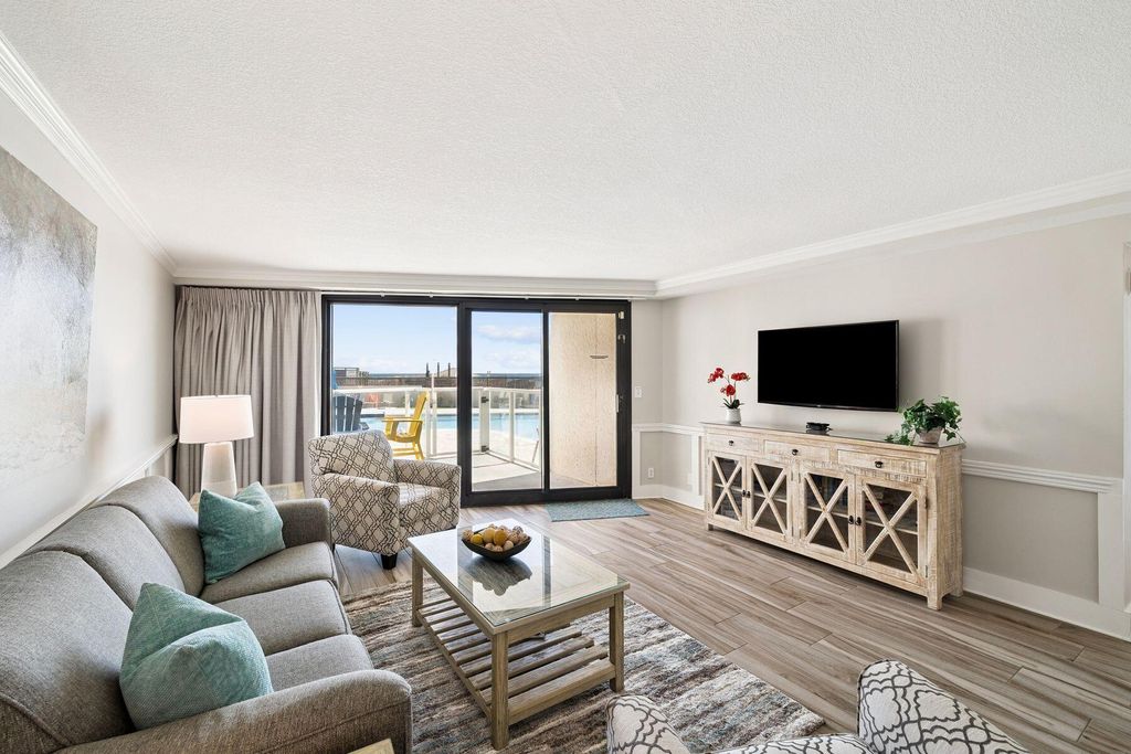 4208 Beachside Two Drive 208, Miramar Beach, FL 32550