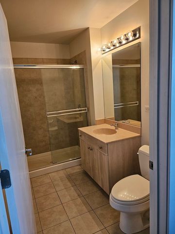 235 W Van Buren Street 2614, Chicago, IL 60607