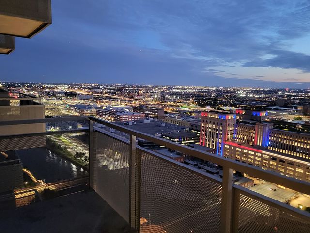 235 W Van Buren Street 2614, Chicago, IL 60607