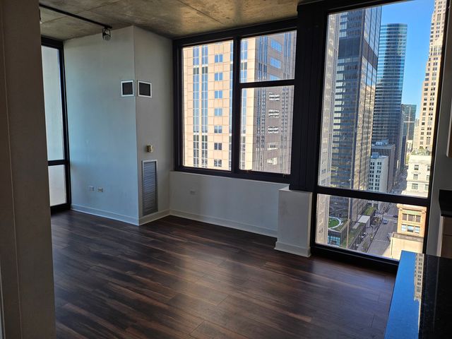 235 W Van Buren Street 2614, Chicago, IL 60607