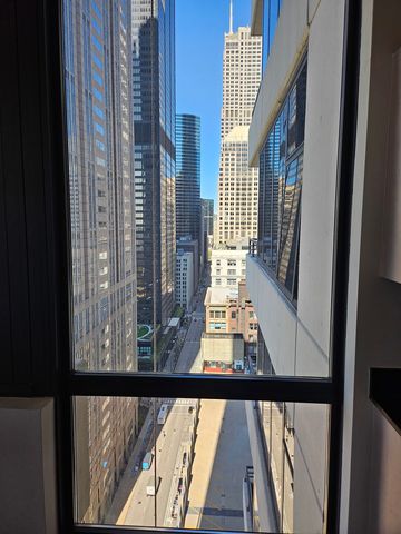 235 W Van Buren Street 2614, Chicago, IL 60607