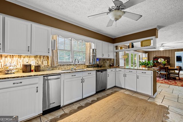 501 Pineview Terrace, Lagrange, GA 30240