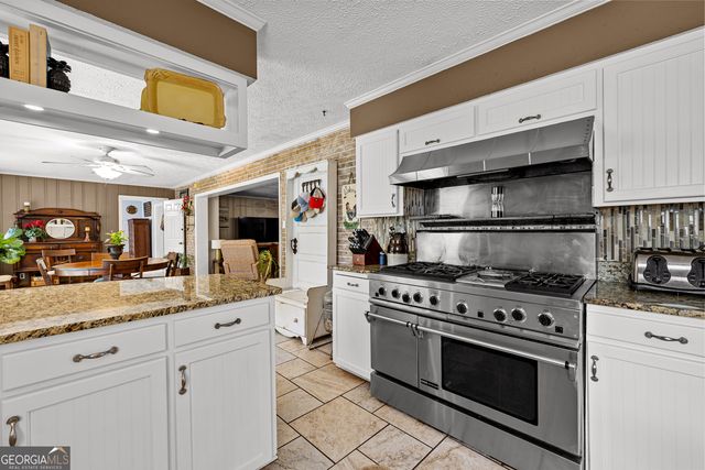 501 Pineview Terrace, Lagrange, GA 30240