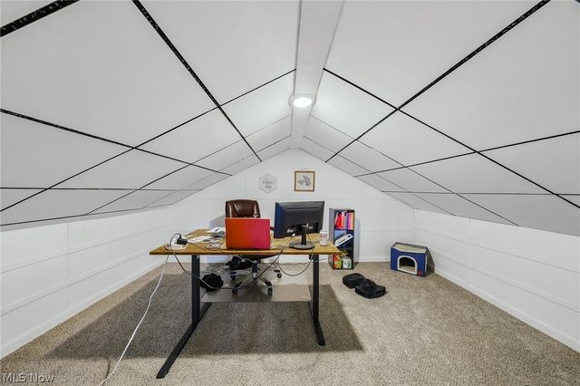 2430 S Hametown Road, Norton, OH 44203