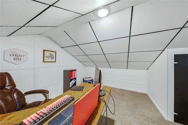 2430 S Hametown Road, Norton, OH 44203