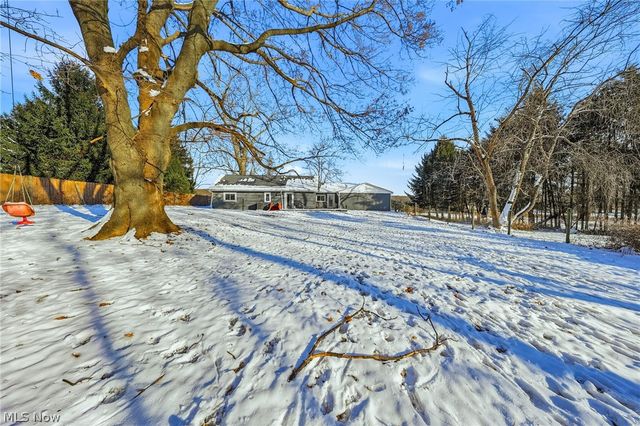 2430 S Hametown Road, Norton, OH 44203