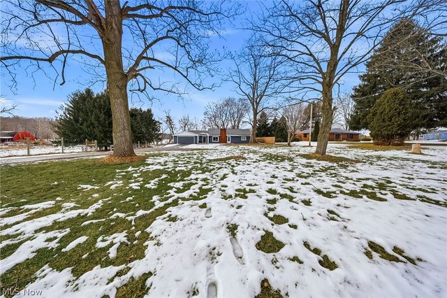 2430 S Hametown Road, Norton, OH 44203