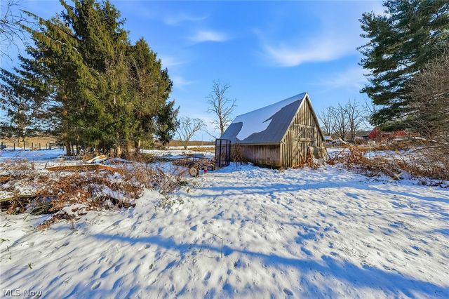 2430 S Hametown Road, Norton, OH 44203