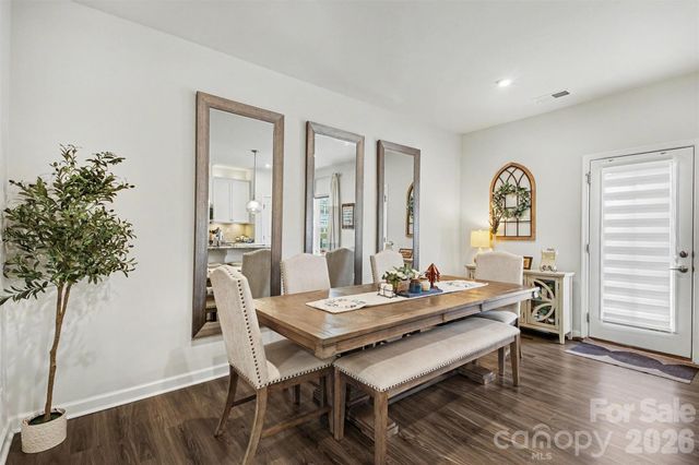 4518 Valley Walk Drive, Charlotte, NC 28216