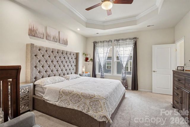 4518 Valley Walk Drive, Charlotte, NC 28216