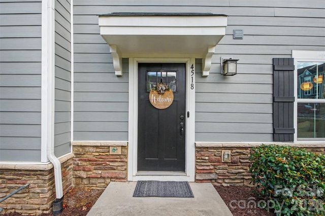 4518 Valley Walk Drive, Charlotte, NC 28216