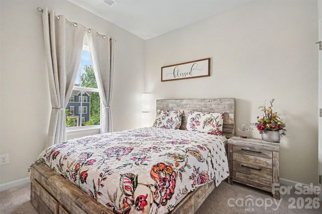 4518 Valley Walk Drive, Charlotte, NC 28216