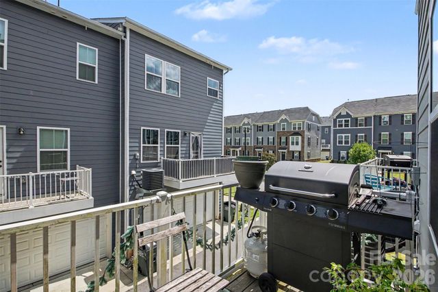 4518 Valley Walk Drive, Charlotte, NC 28216