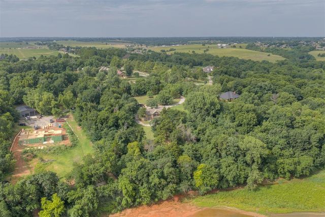 4000 N Country Club Road, Newcastle, OK 73065