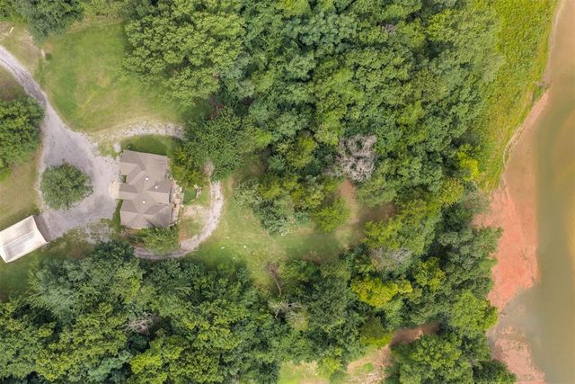 4000 N Country Club Road, Newcastle, OK 73065