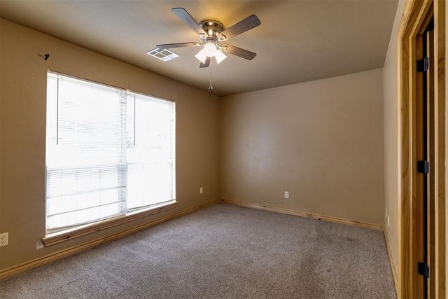 4000 N Country Club Road, Newcastle, OK 73065