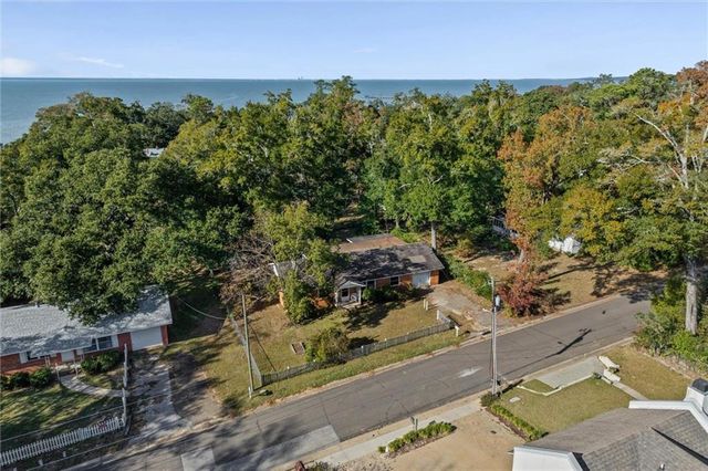 356 Satsuma Street, Fairhope, AL 36532