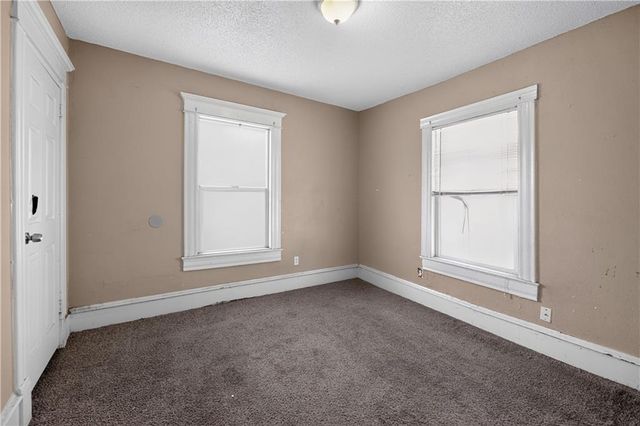 2019 E 35th Street, Kansas City, MO 64109