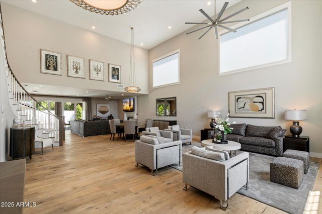 3810 E Devonshire Avenue, Phoenix, AZ 85018