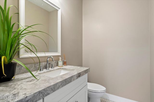 3810 E Devonshire Avenue, Phoenix, AZ 85018