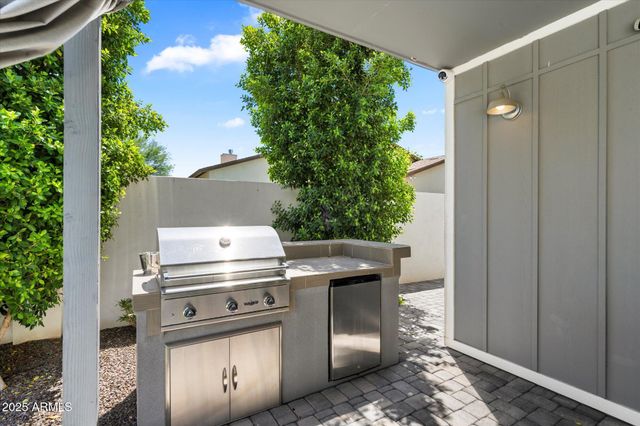 3810 E Devonshire Avenue, Phoenix, AZ 85018