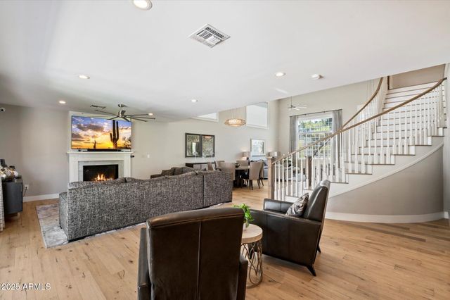 3810 E Devonshire Avenue, Phoenix, AZ 85018