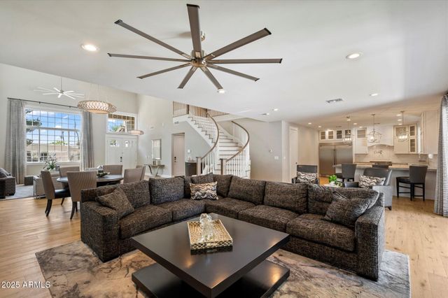 3810 E Devonshire Avenue, Phoenix, AZ 85018